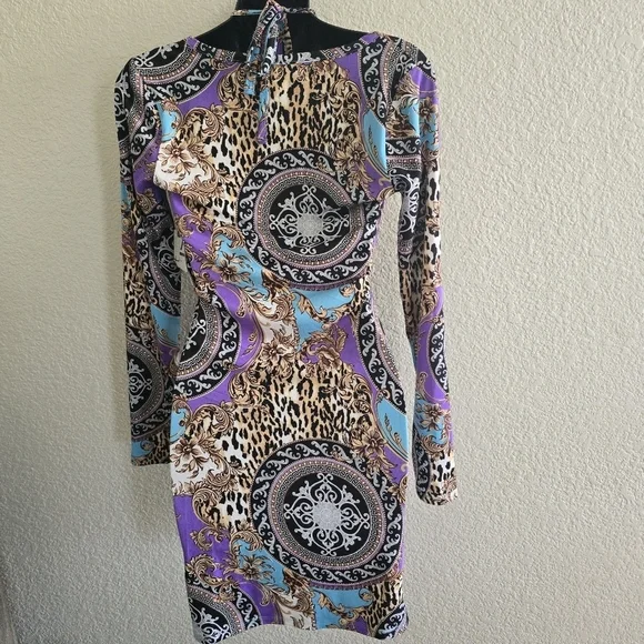 Almost Famous NWT Paisley Halter Midi Dress (M) - Picture 7 of 9
